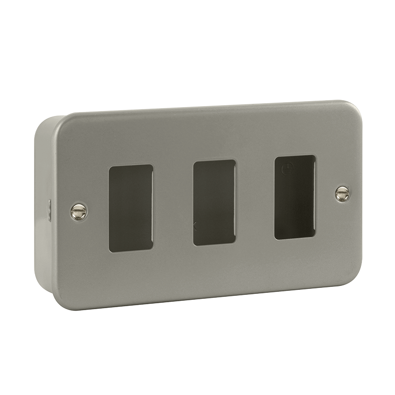 Click GridPro 3 Gang GridPro Frontplate & Back Box (No Knockouts) – CL20403B