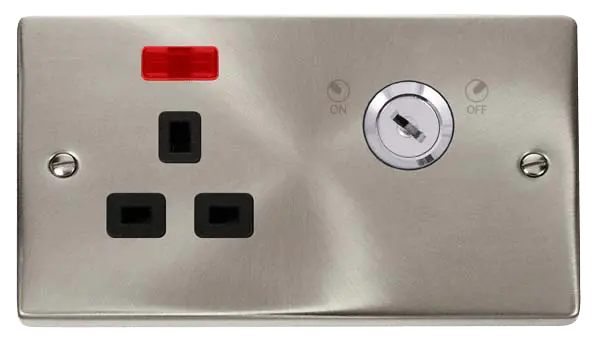 Click Deco Satin Chrome 13A 1G DP LOCKABLE SKT W NEON DECO SC BK with Black Insert – VPSC655BK