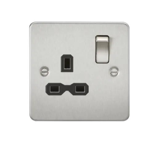ML Flat Plate Single Socket in Brushed Chrome with Black Insert ML Knightsbridge