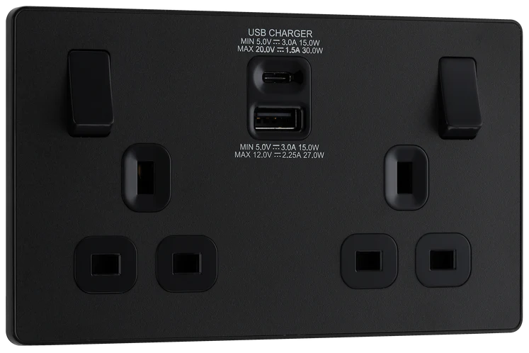 BG Evolve Matt Black Screwless USB Double Socket Type A+C PCDMB22UAC30B