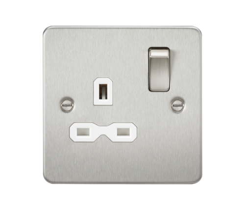 ML Flat Plate Single Socket in Brushed Chrome with White Insert